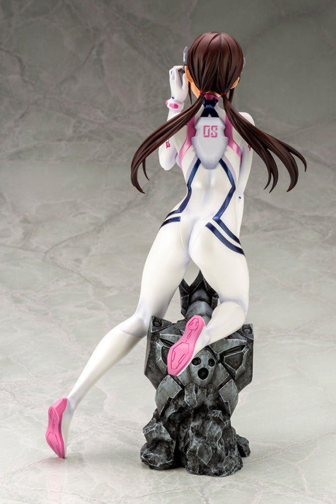 Kotobukiya: - Evangelion:3.0+1.0 - Mari Makinami Illustrious White Plugsuit Ver. 1/6 Pre-Painted Figure