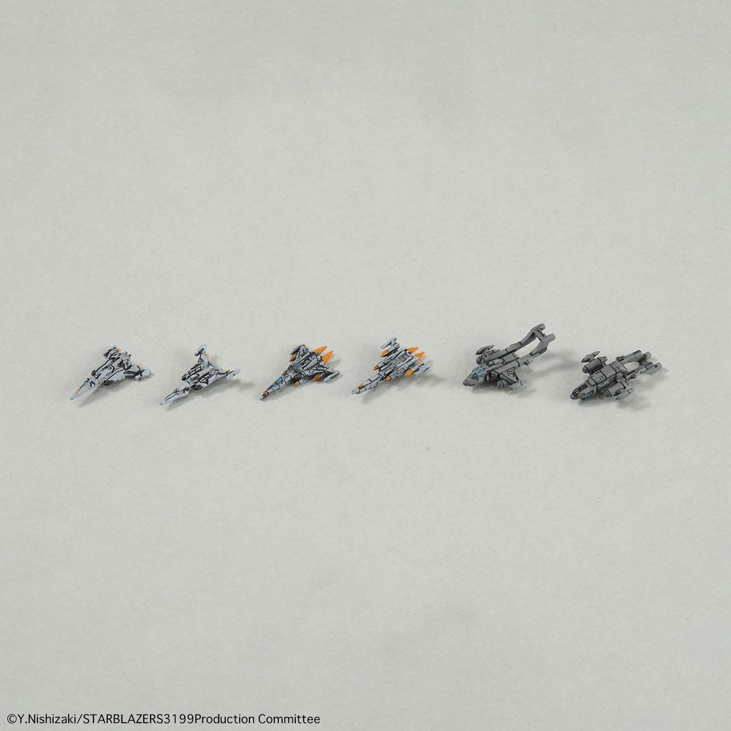 Bandai: 1/1000 Earth Defense Hyuga Class Combat Cruiser DCV-01 Hyuga (Yamato)