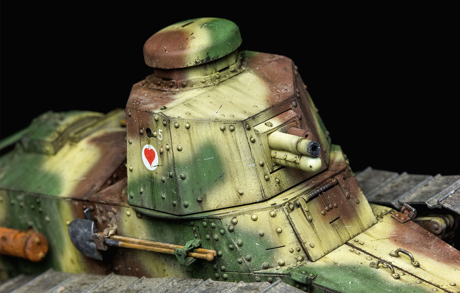 Meng: 1/35 French FT-17 Light Tank (Rivet Turret) w/ Diorama Base